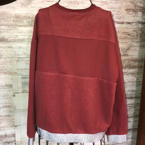 Nike Therma Icon Clash Fleece Crew Neck Pullover red sweatshirt size medium - Picture 6 of 7